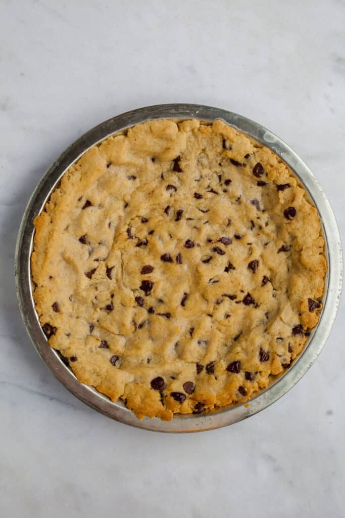 chocolate chip cookie crust in a pie plate